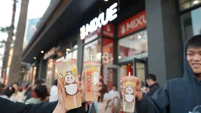 蜜雪冰城美国首店