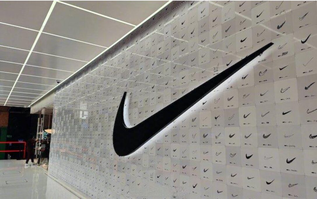 库克增持耐克股票