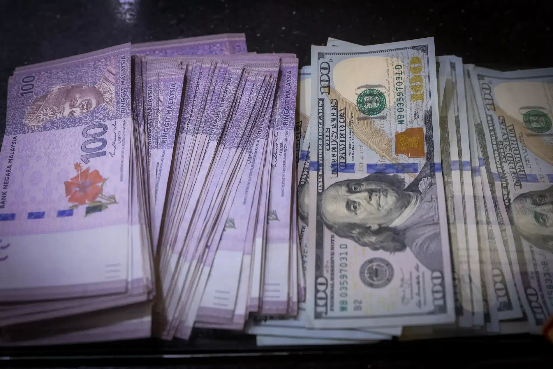 马币升破4.0兑美金