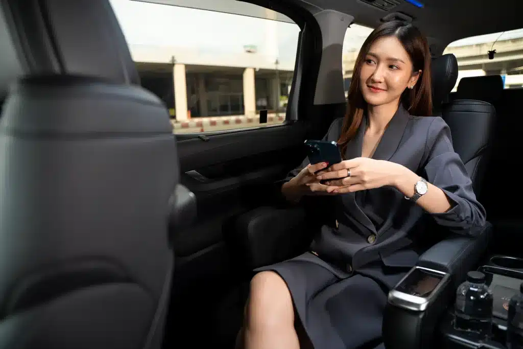 “Alphard租车服务”