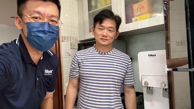 Filken indoor water dispenser installation with customer