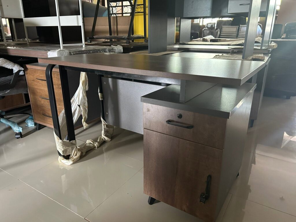 家具店 vs 家具展